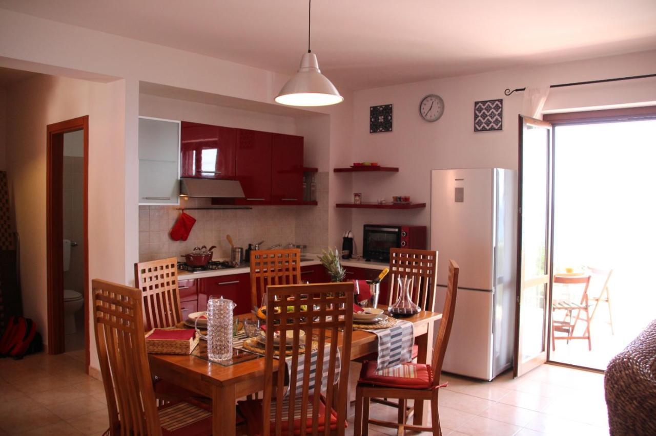 Poseidone Sea Apartment Taormina マッゼオ エクステリア 写真