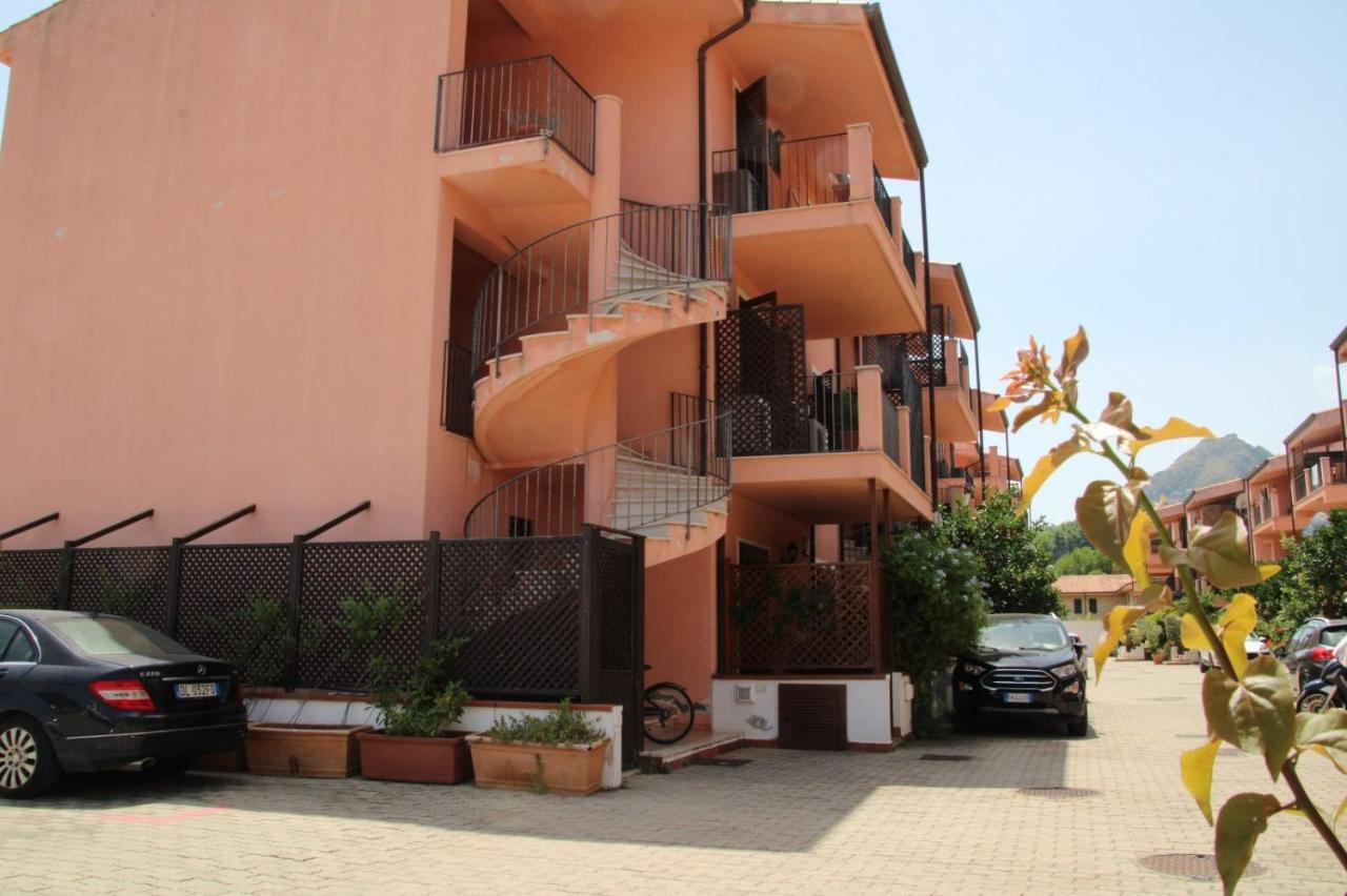 Poseidone Sea Apartment Taormina マッゼオ エクステリア 写真