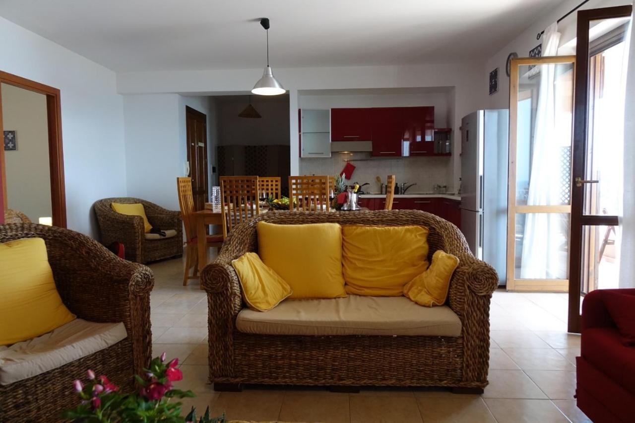 Poseidone Sea Apartment Taormina マッゼオ エクステリア 写真