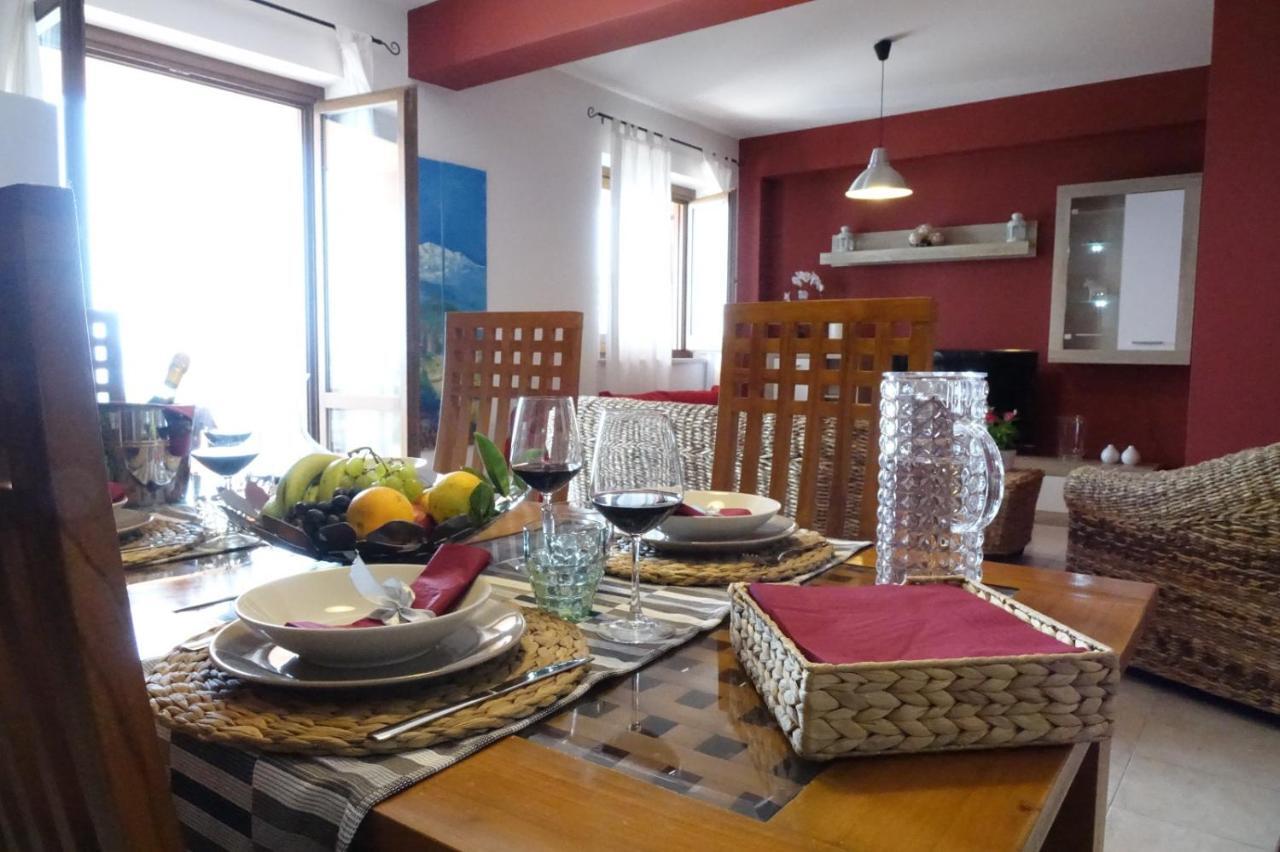 Poseidone Sea Apartment Taormina マッゼオ エクステリア 写真