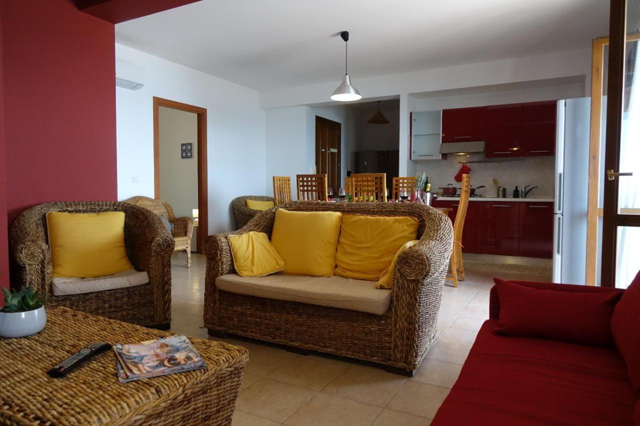 Poseidone Sea Apartment Taormina マッゼオ エクステリア 写真